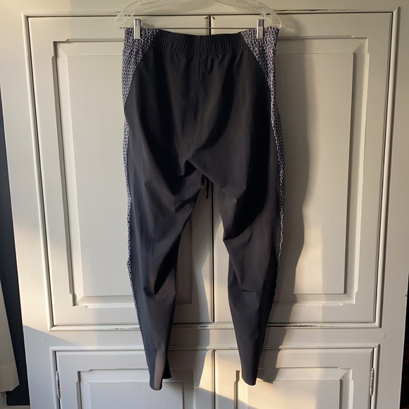 Oakley pants - Picture 2 of 9